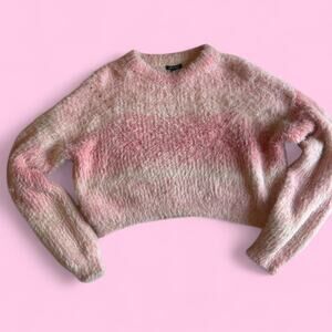 Wild fable pink fuzzy cropped